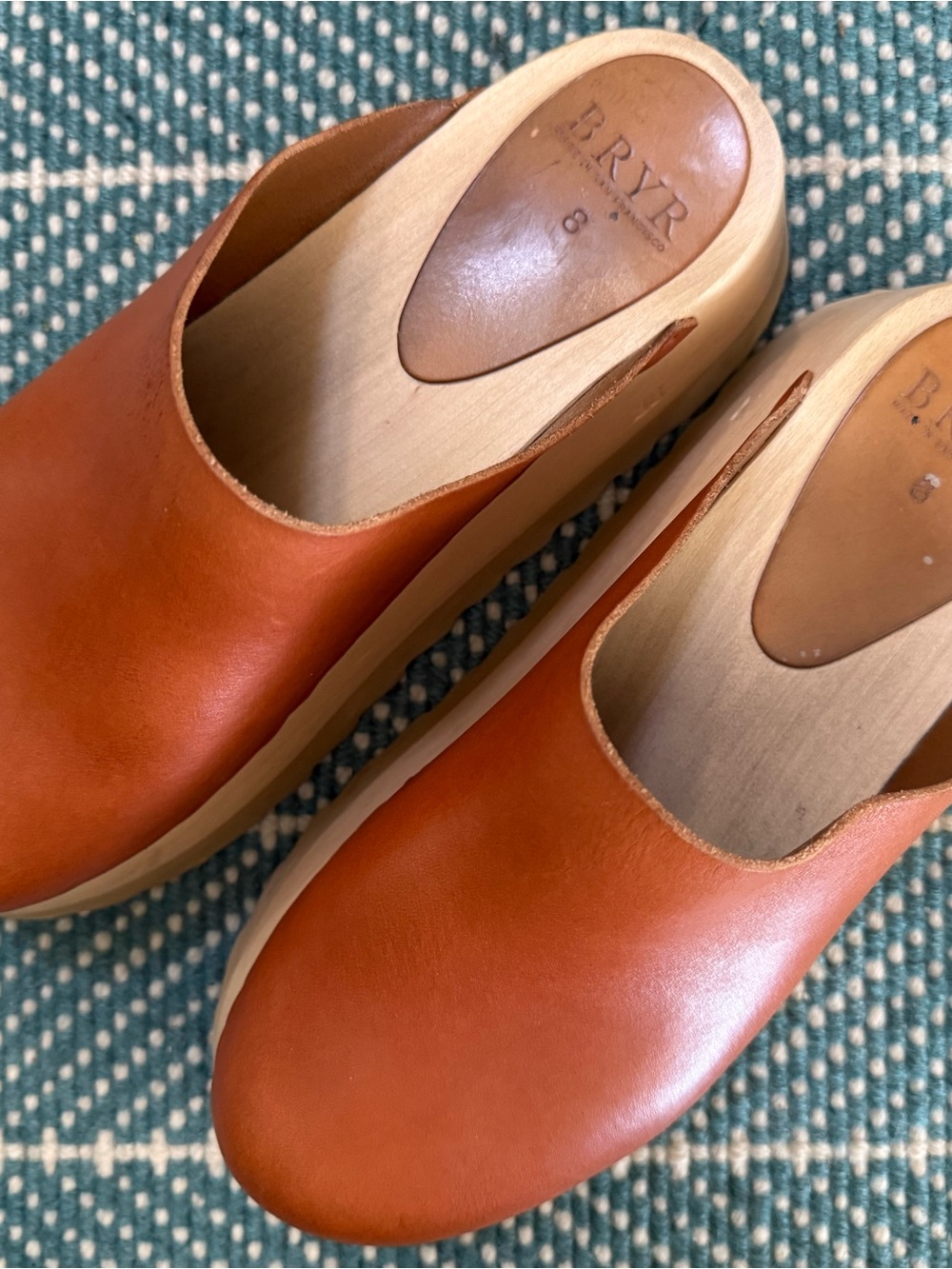 Bryr chonk clogs in whiskey - Picture 3 of 3